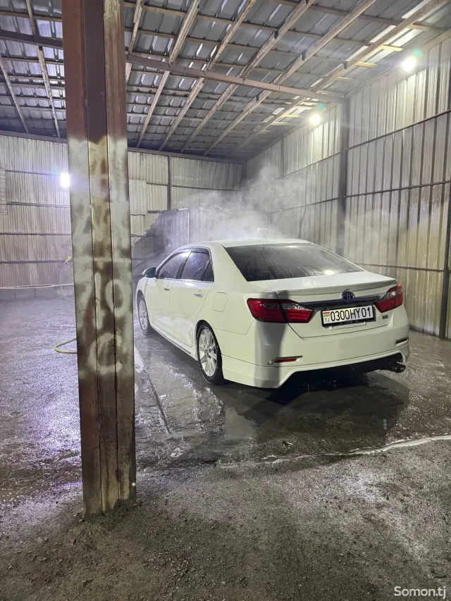Toyota Camry 2014 · 2.5 AT