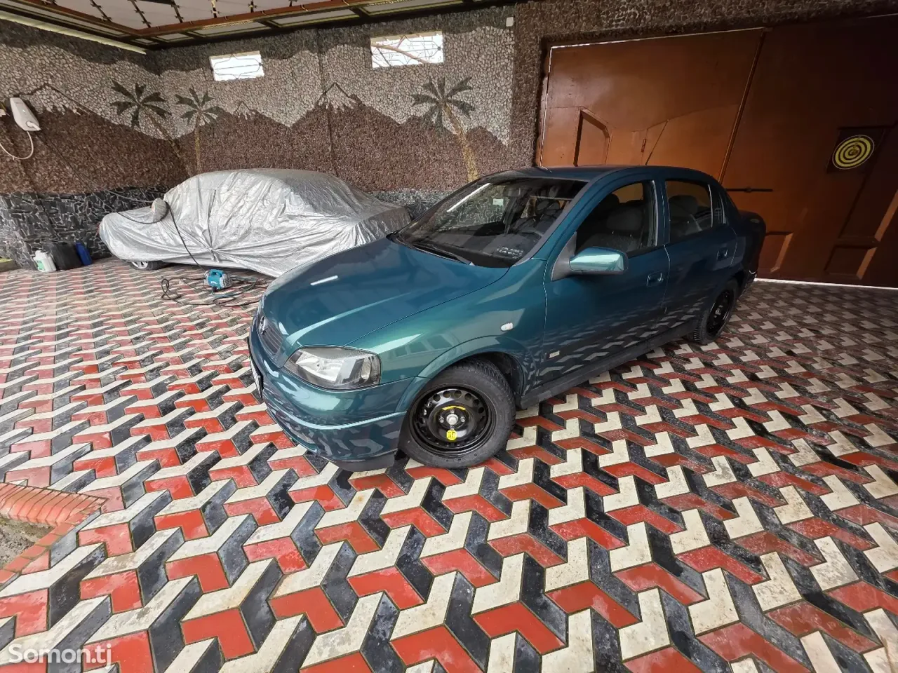 Opel Astra G 2001 · 1.6 MT