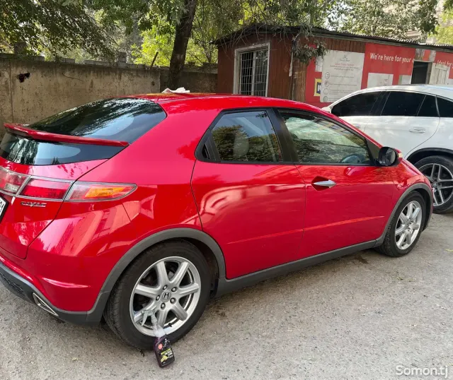 Honda Civic 2008 · 1.8 MT