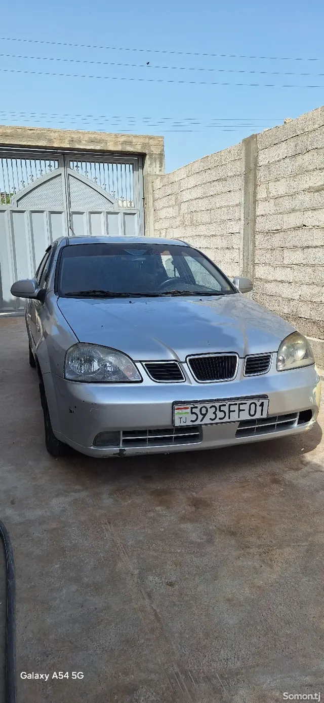Daewoo Lacetti 2004 · 1.6 MT