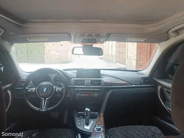 BMW 3 series 2013 · 2.0 AMT