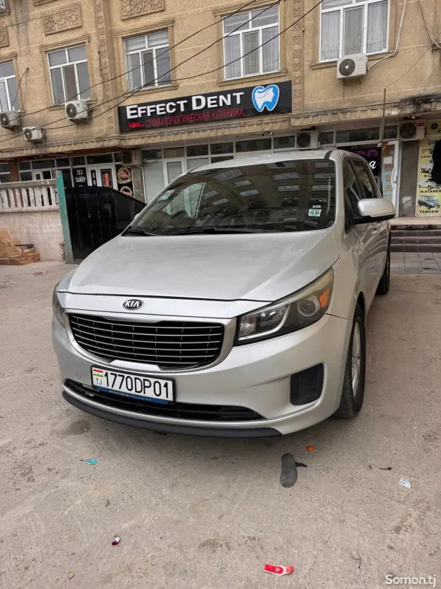 Kia Carnival 2014 · 3.5 AT