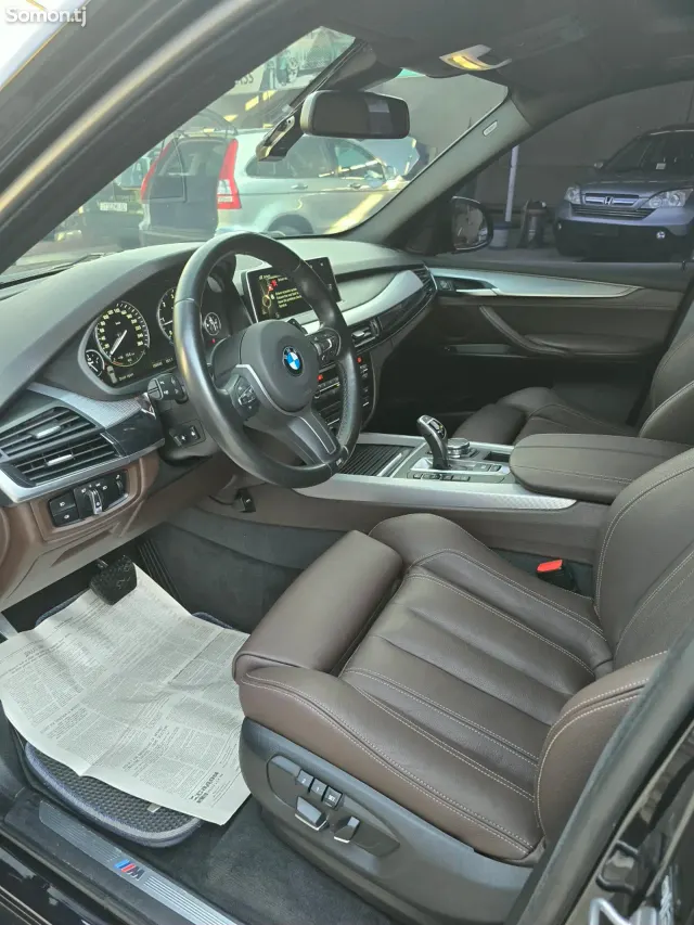 BMW X5 2015 · 3.0 AT