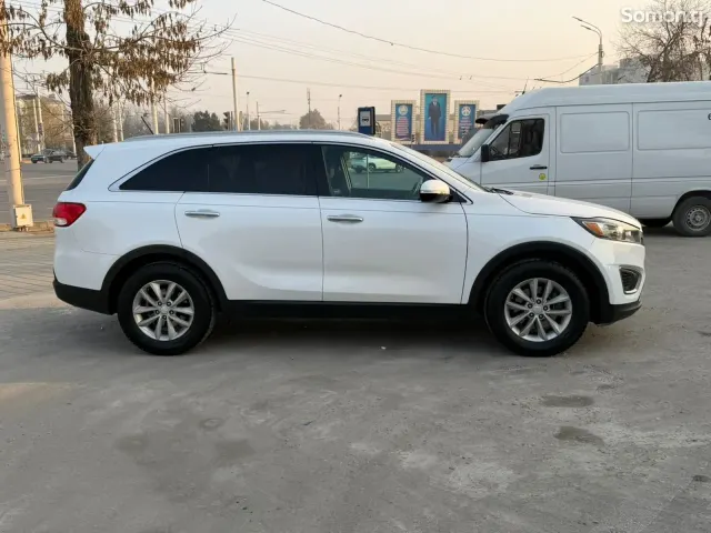 Kia Sorento 2017 · 2.4 AT