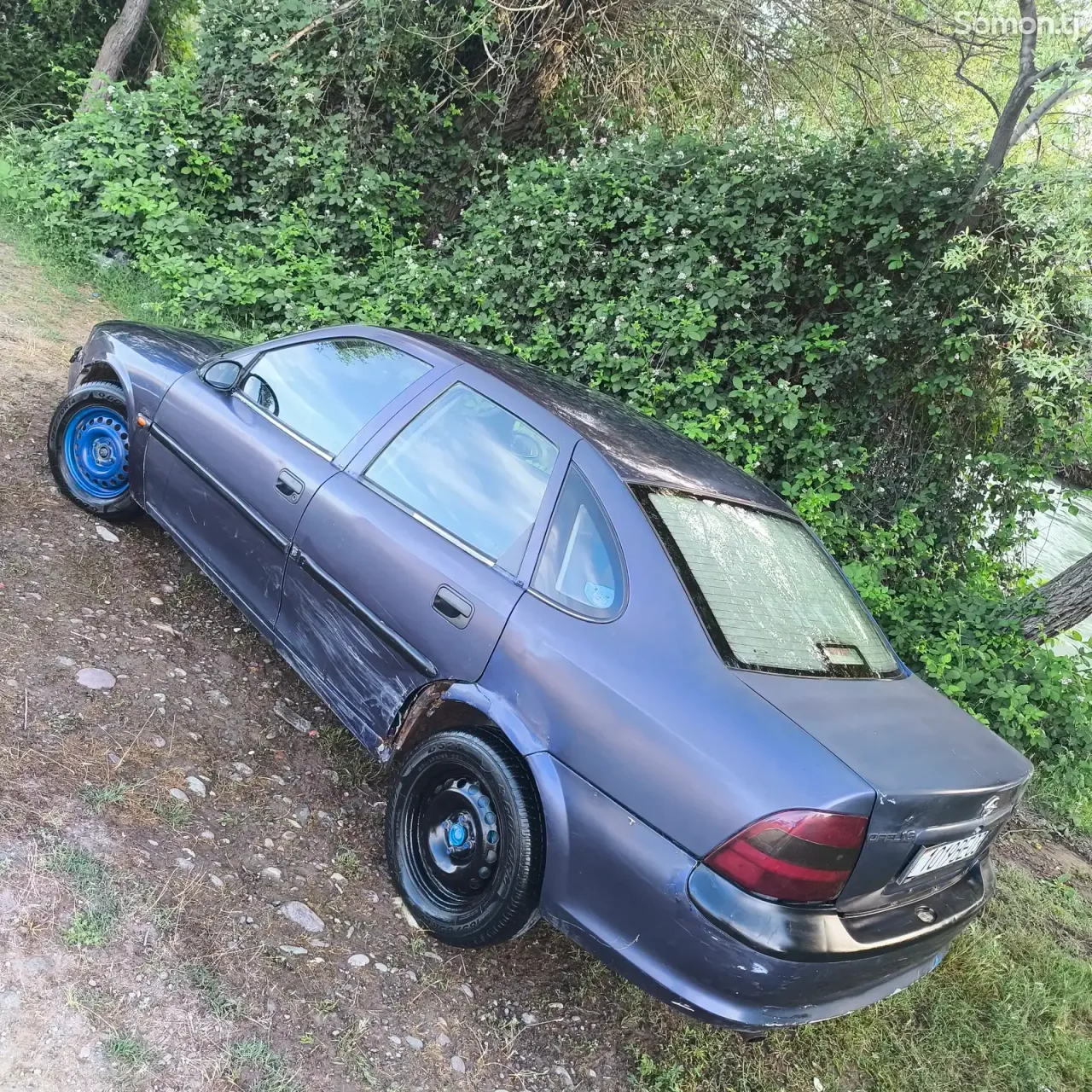 Opel Vectra B 1997 · 0.5 MT