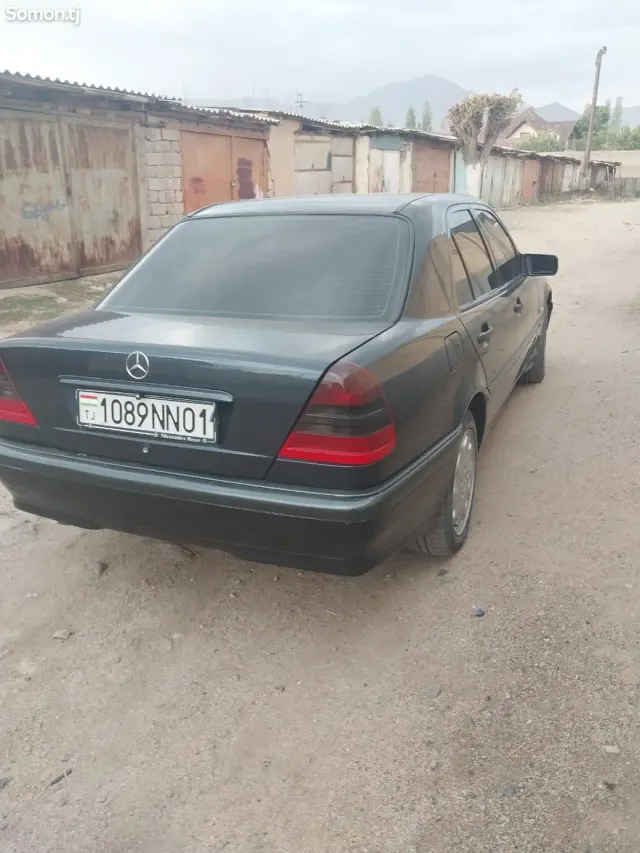 Mercedes-Benz C class 1999 · 1.8 MT