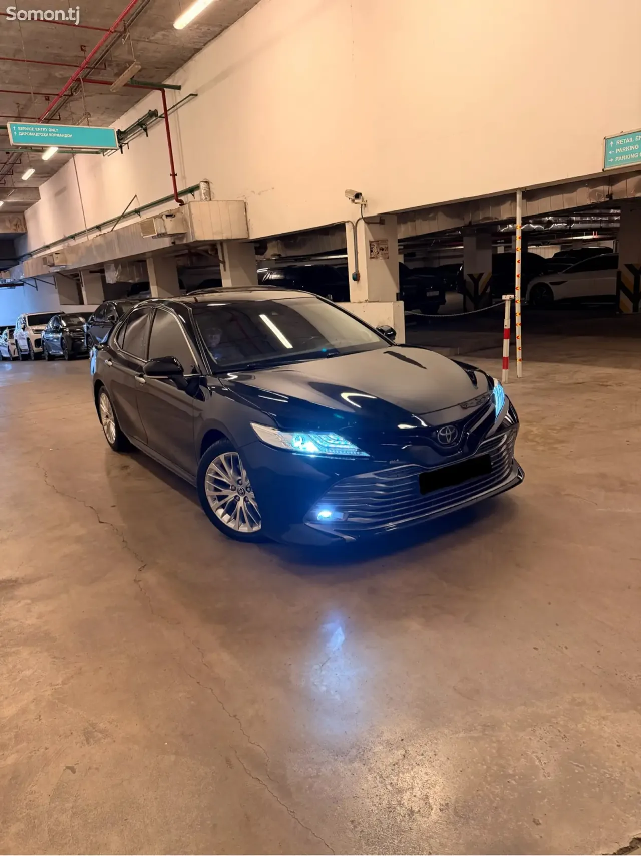 Toyota Camry 2020 · 3.5 AT