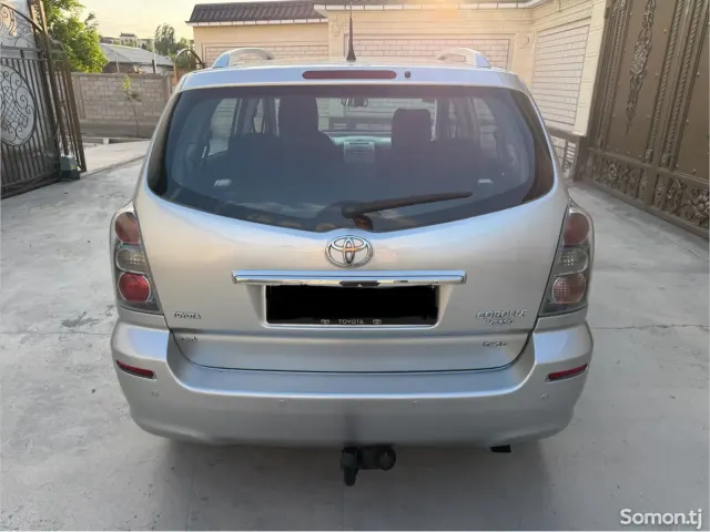 Toyota Corolla Verso 2008 · 2.2 MT