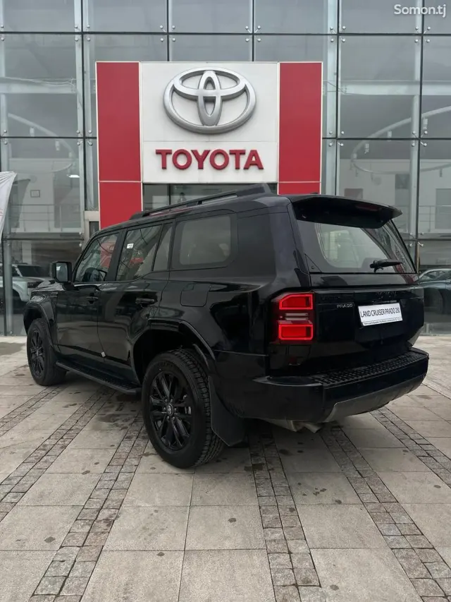 Toyota Land Cruiser Prado 2026 · 2.4 AT