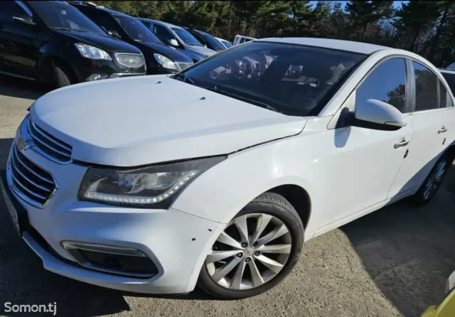 Chevrolet Cruze 2016 · 1.4 AT