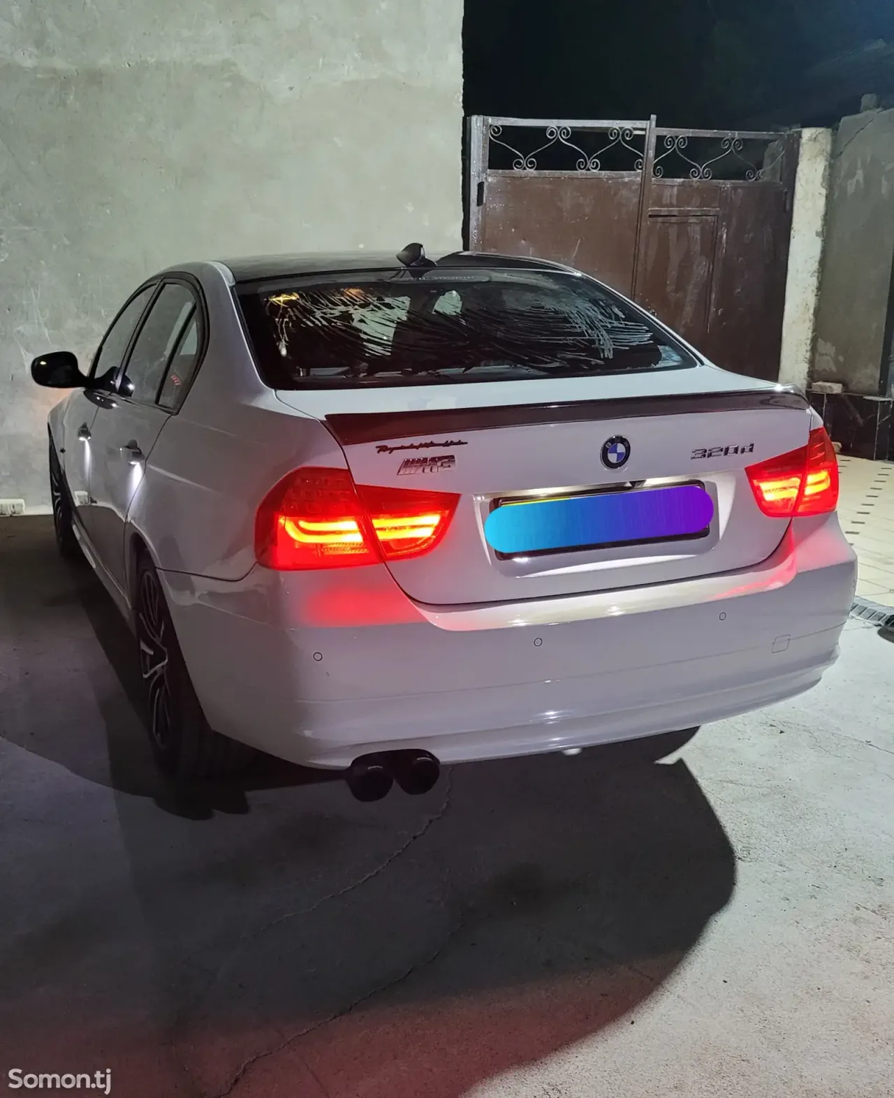 BMW 3 series 2009 · 2.0 AT