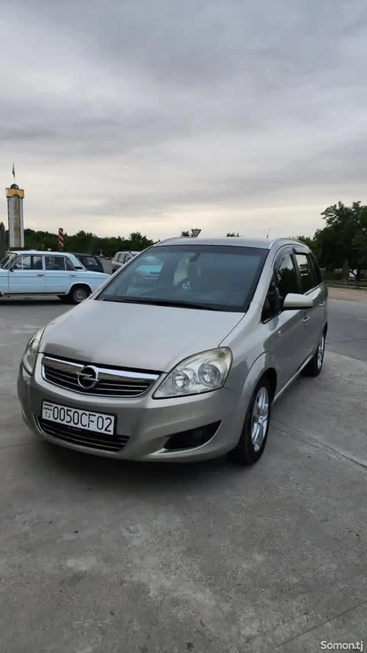 Opel Zafira 2009 · 1.8 MT