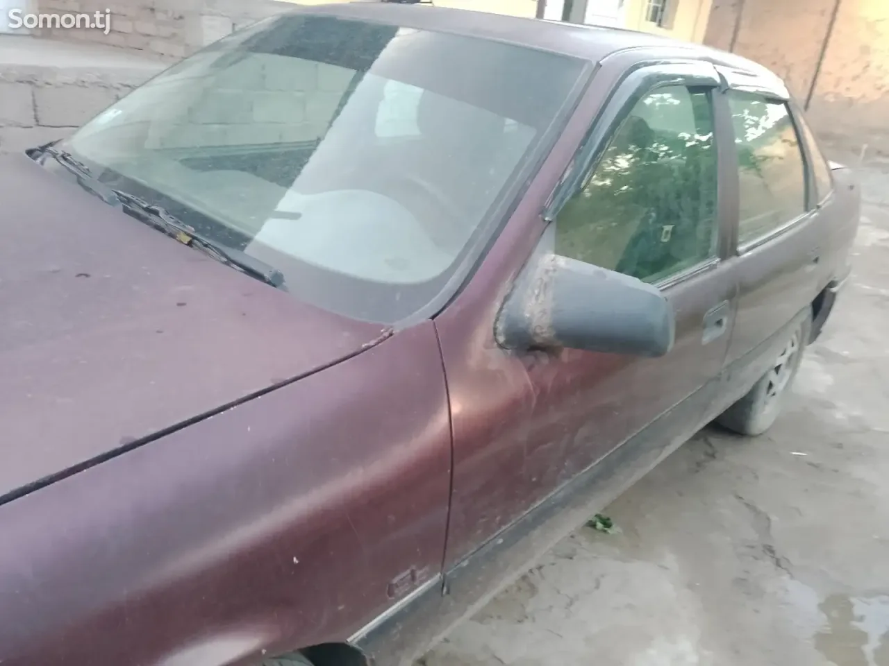 Opel Vectra A 1993 · 1.6 MT
