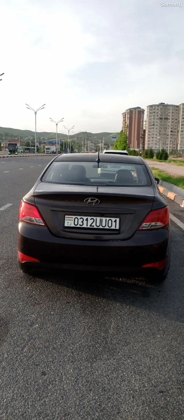 Hyundai Solaris 2016 · 1.6 AT