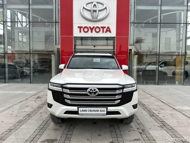 Toyota Land Cruiser 2025 · 3.5 AT