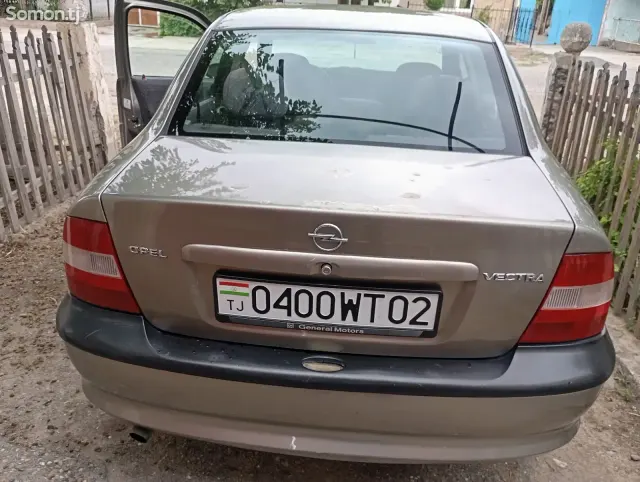 Opel Vectra B 1996 · 1.6 AT