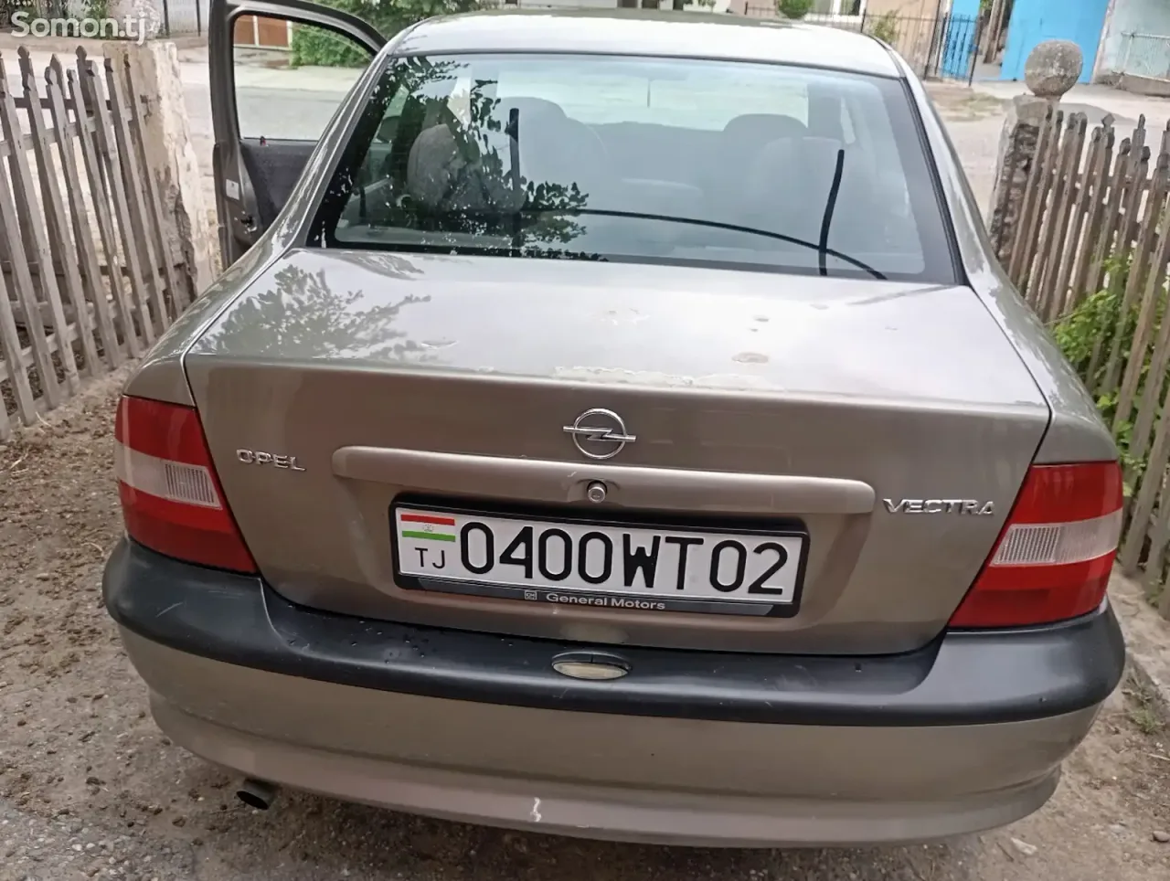 Opel Vectra B 1996 · 1.6 AT