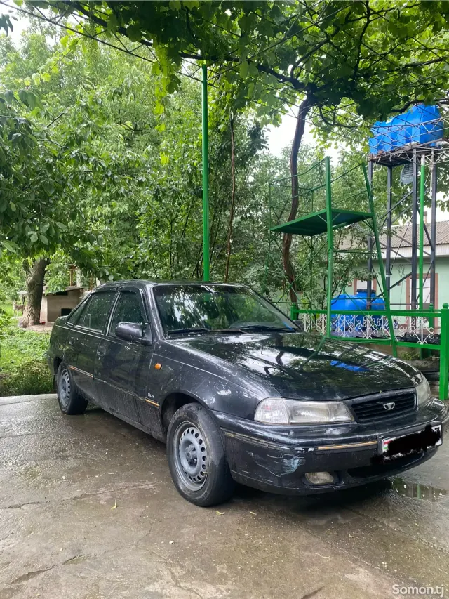 Daewoo Nexia 1996 · 1.6 MT