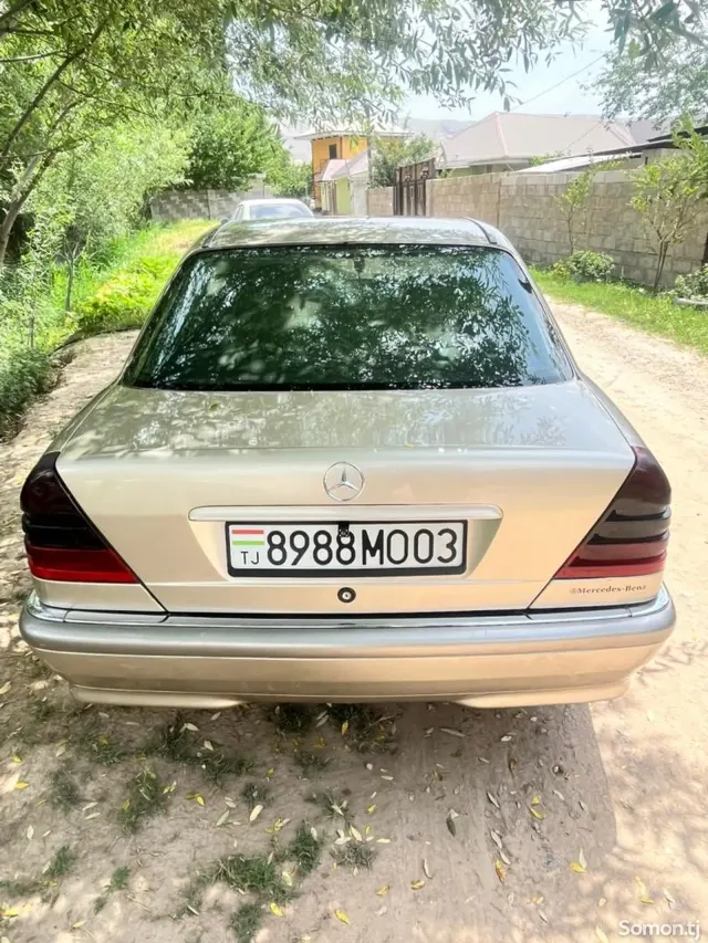 Mercedes-Benz C class 1995 · 1.8 AT