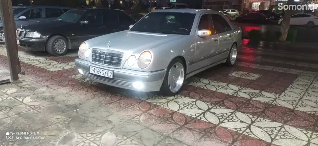 Mercedes-Benz E class 1996 · 2.2 MT