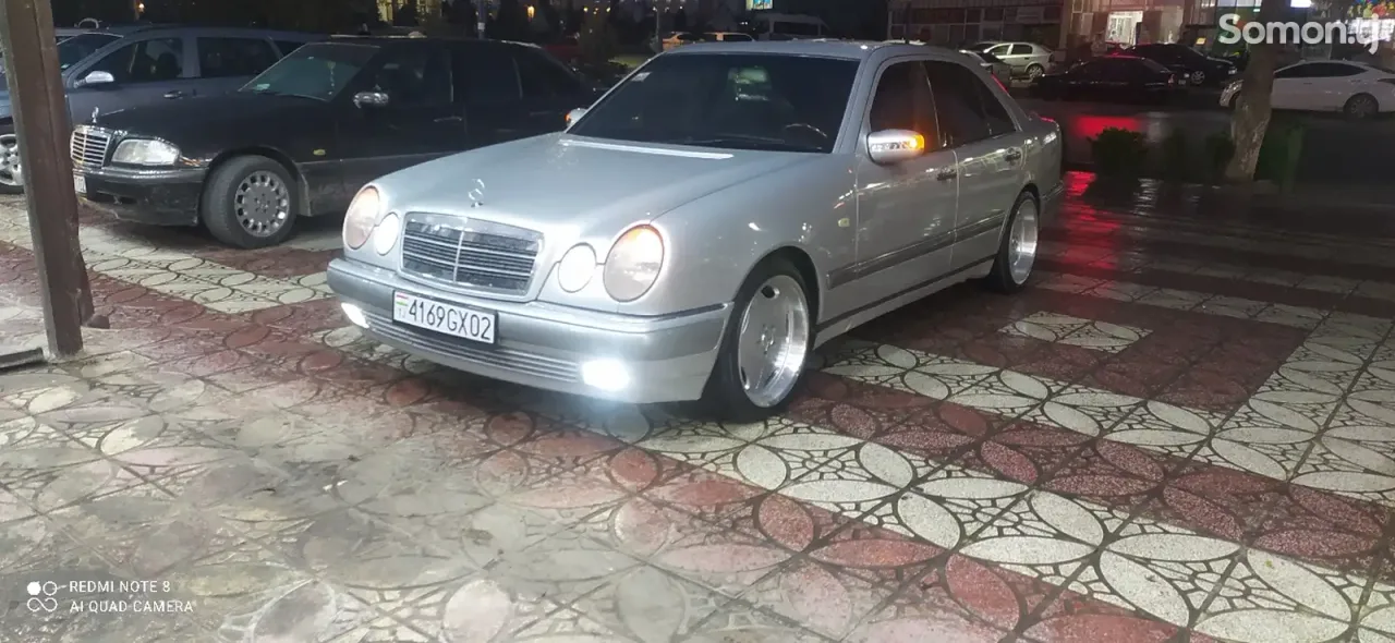 Mercedes-Benz E class 1996 · 2.2 MT