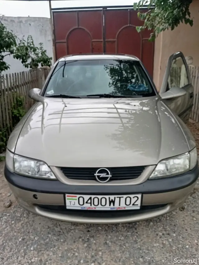 Opel Vectra B 1996 · 1.6 AT