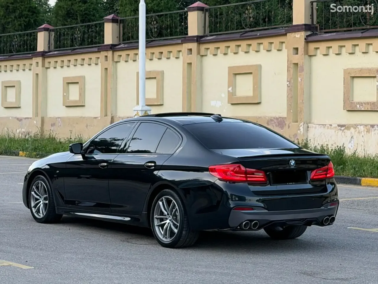 BMW 5 series 2017 · 2.0 AT