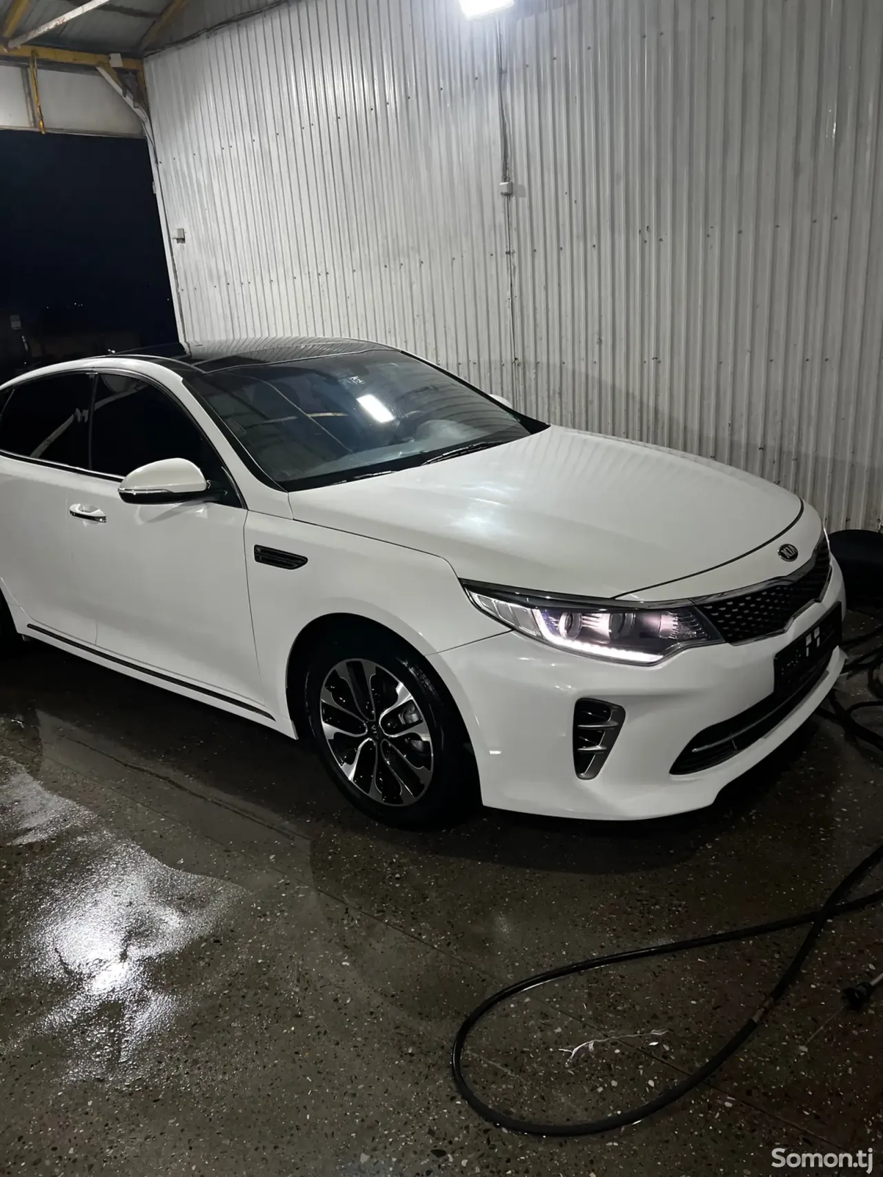 Kia K5 2015 · 2.0 AT