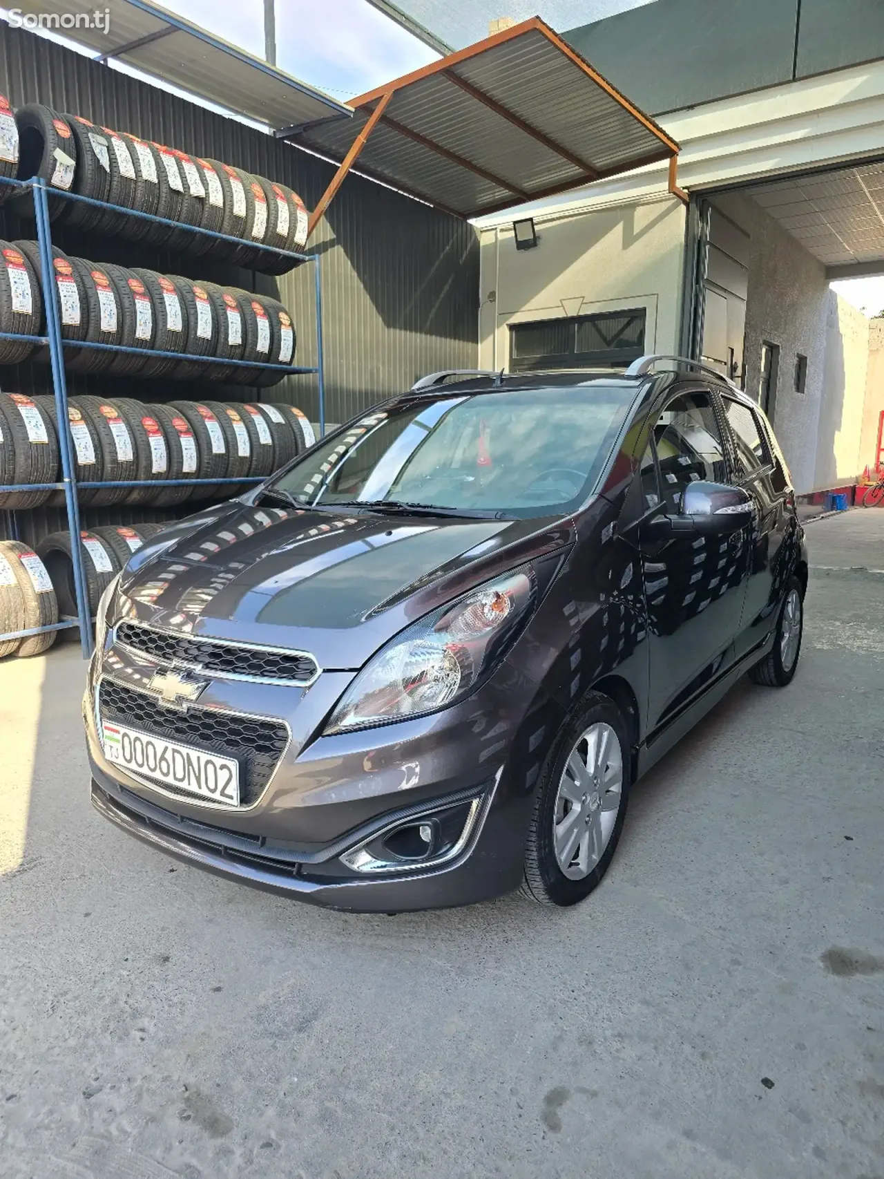 Chevrolet Spark 2014 · 1.0 AT