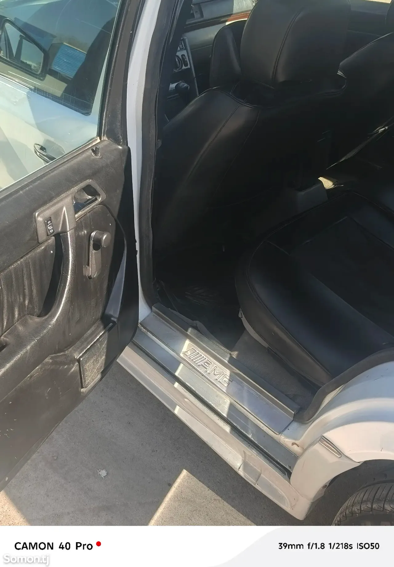 Mercedes-Benz W124 1990 · 2.0 MT