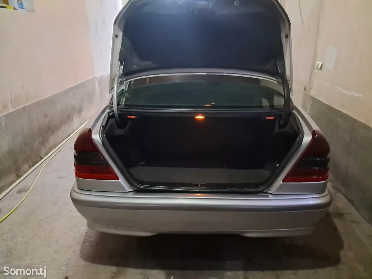 Mercedes-Benz C class 1999 · 2.0 AT