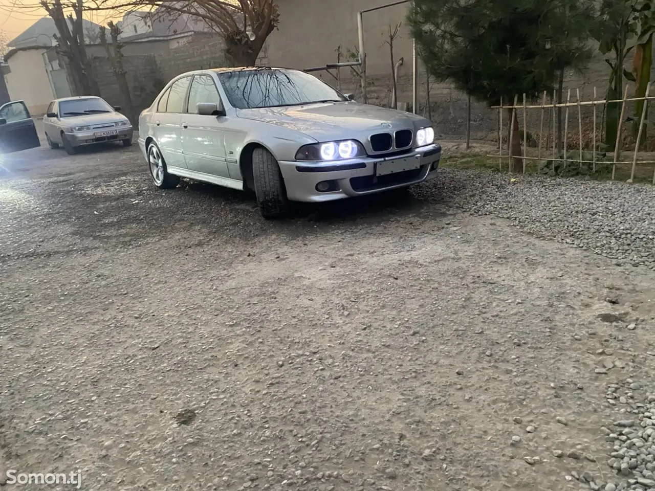 BMW 5 series 1999 · 2.8 MT