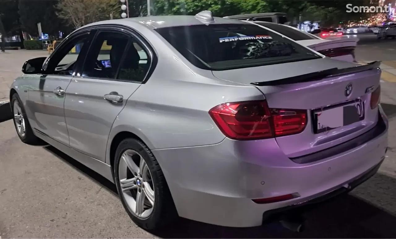 BMW 3 series 2012 · 2.0 AT