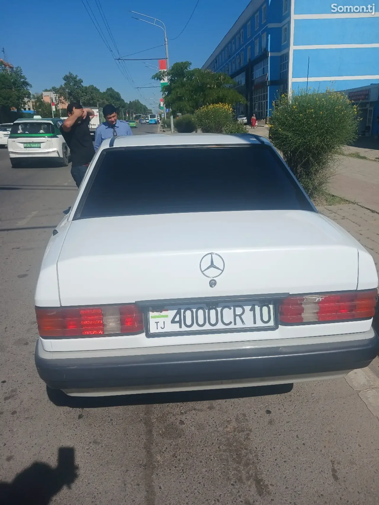 Mercedes-Benz W201 1997 · 2.0 MT