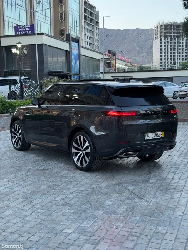 Land Rover Range Rover Sport 2024 · 3.0 AT