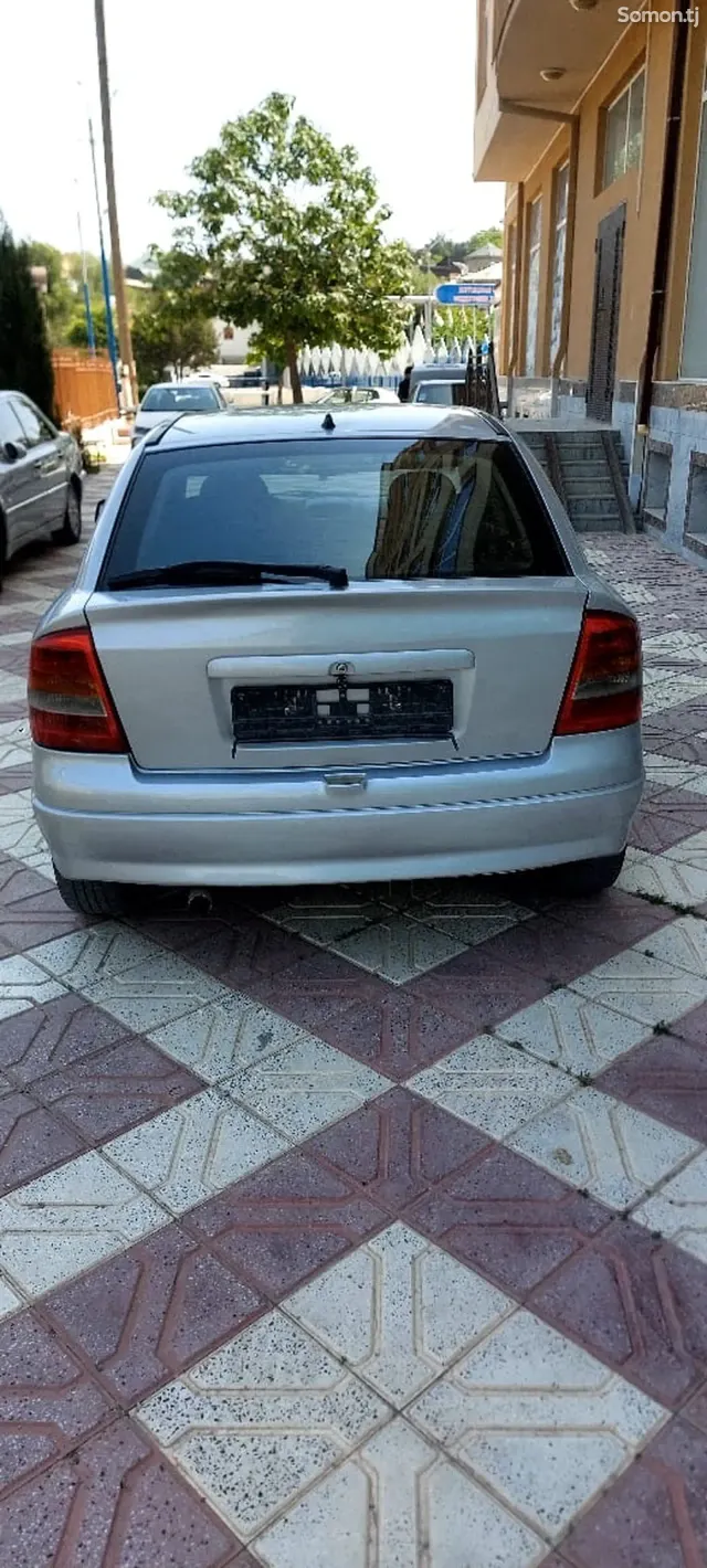 Opel Astra G 2003 · 1.6 MT
