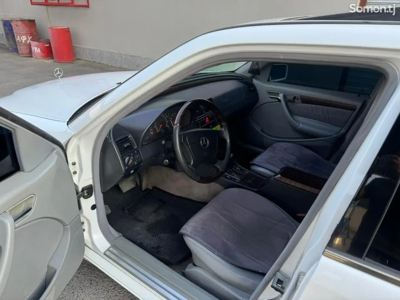 Mercedes-Benz C class 2000 · 2.8 AT