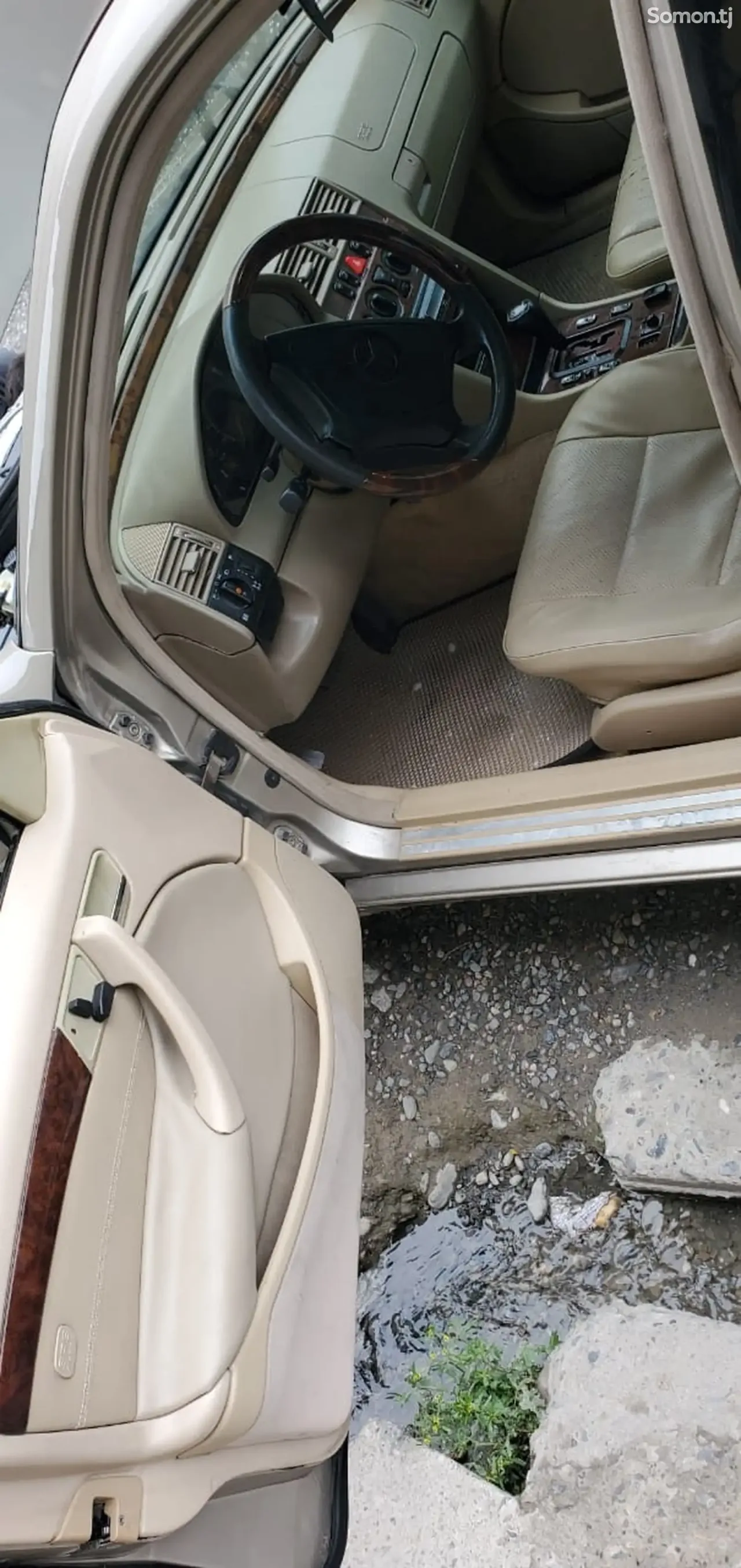 Mercedes-Benz E class 1999 · 2.0 AT