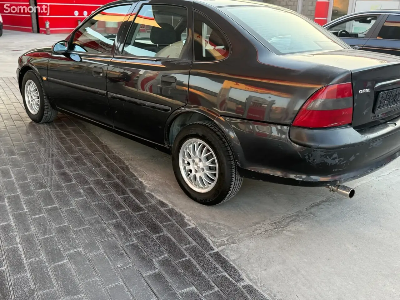 Opel Vectra B 1997 · 1.6 MT