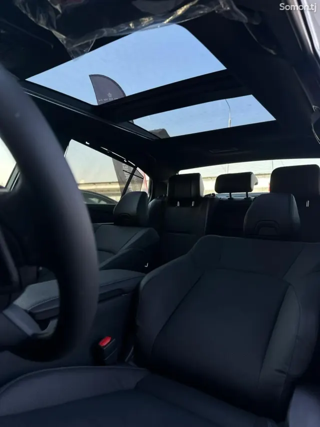 Toyota Camry 2025 · 2.5 AT