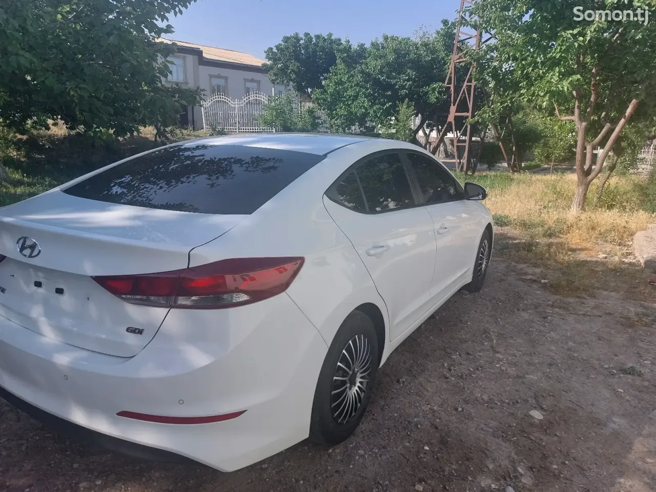 Hyundai Avante 2017 · 1.6 AT