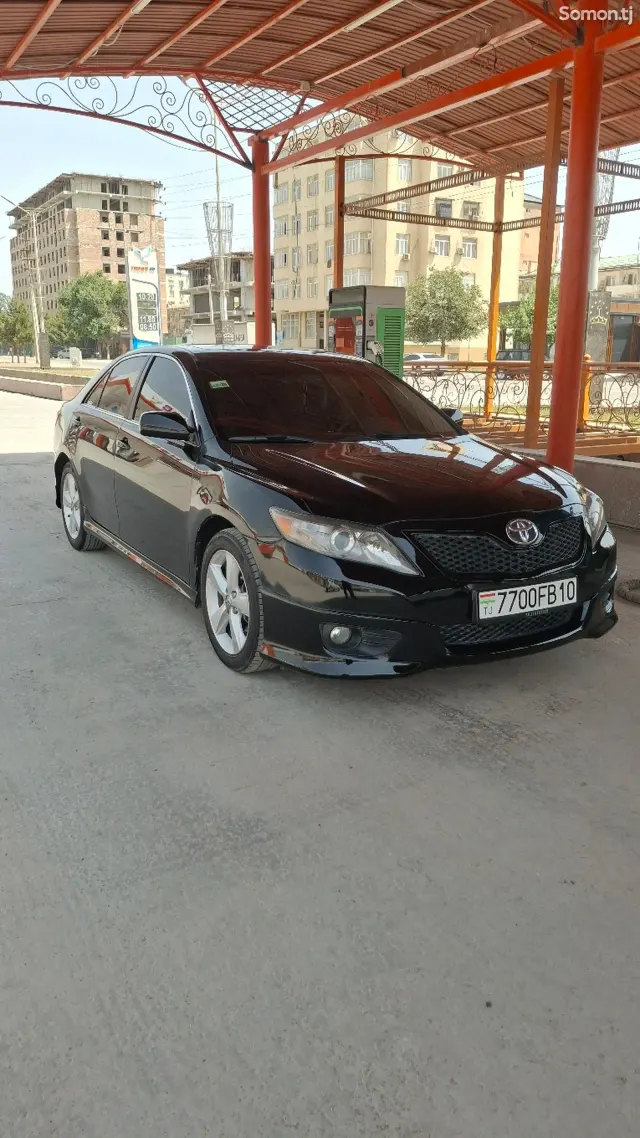 Toyota Camry 2011 · 2.5 AT