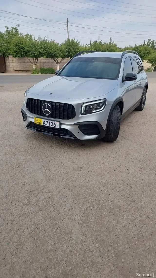 Mercedes-Benz GLB class 2022 · 2.0 AT