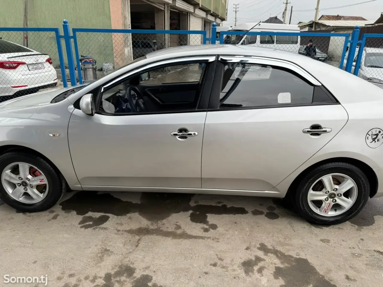 Kia Cerato 2009 · 1.6 MT