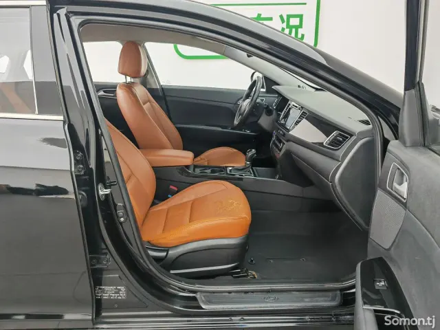 Hyundai Sonata 2014 · 1.8 AT