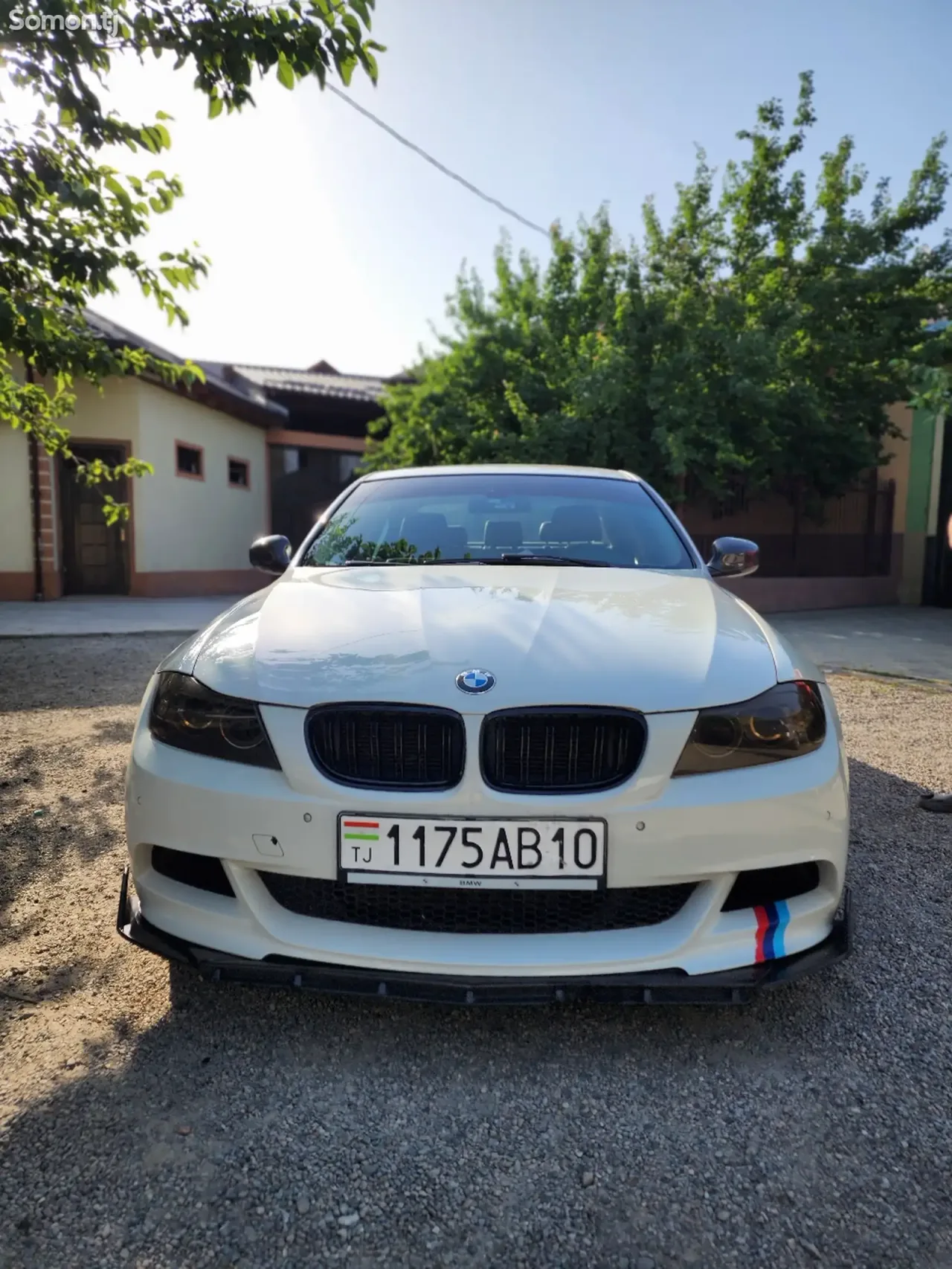 BMW 3 series 2010 · 2.0 AT