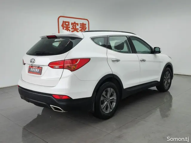 Hyundai Santa Fe 2015 · AT
