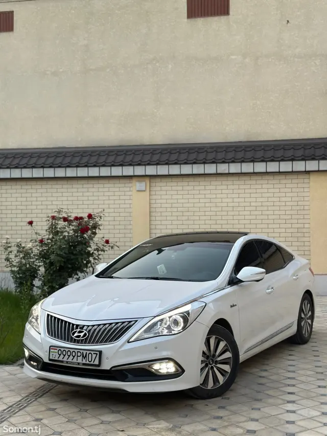 Hyundai Grandeur 2015 · 2.4 AT