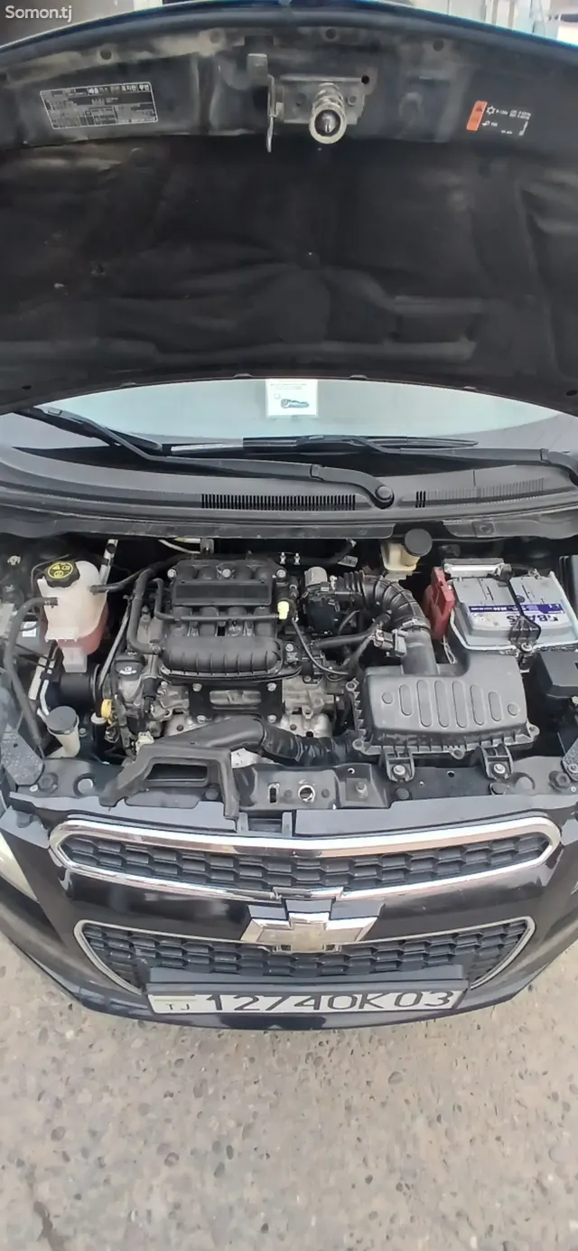 Chevrolet Spark 2014 · 1.0 AT