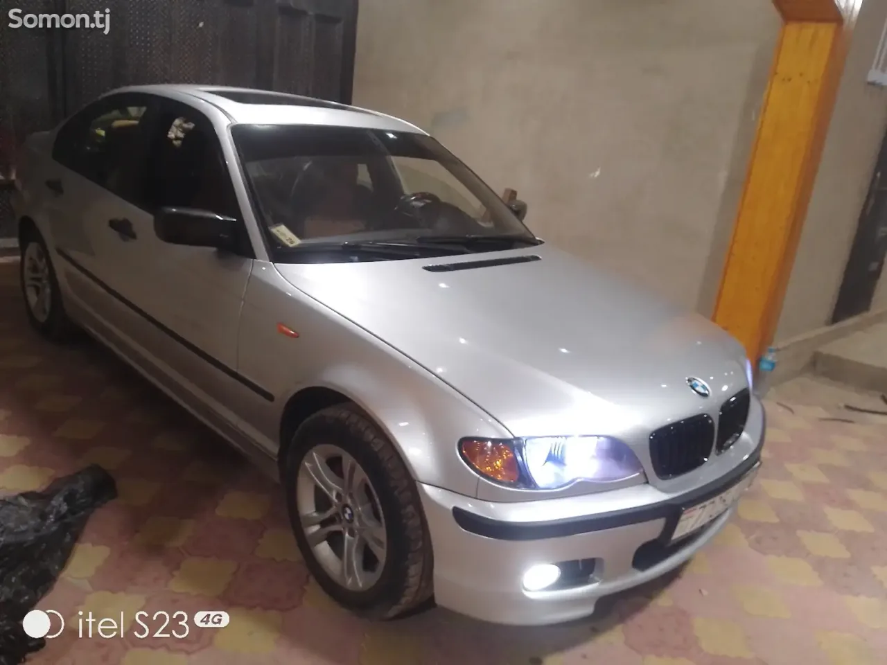 BMW 3 series 2003 · 1.8 MT